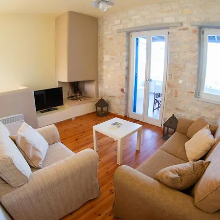 Holiday home Dimitra's House